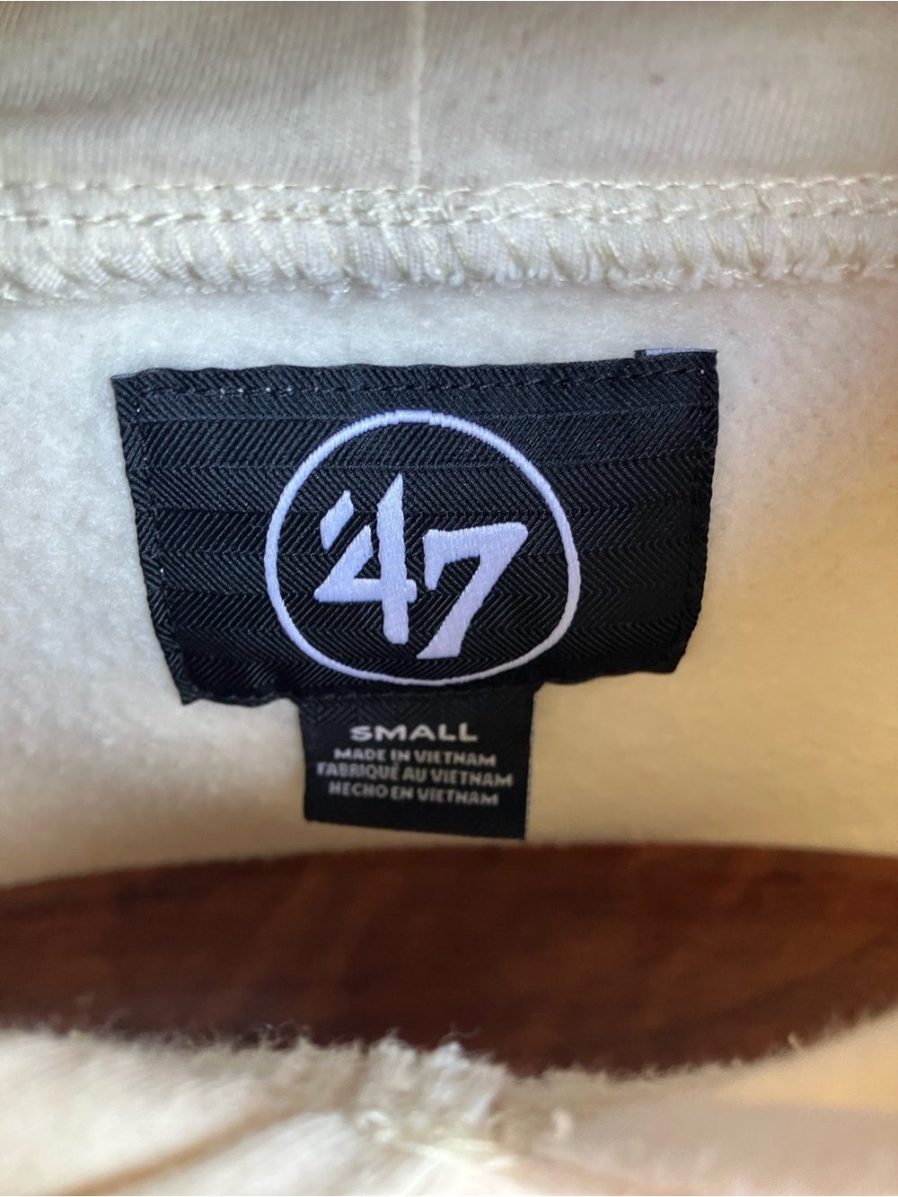 47 Brand Cream Hoodie with Black Logo Tag - Picture 2 of 6